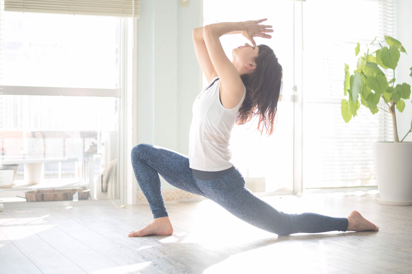 業界初 人目を気にせず 自宅でできる1対1対のヨガレッスン Yogative が3月1日オープン 株式会社エキスパートラインのプレスリリース