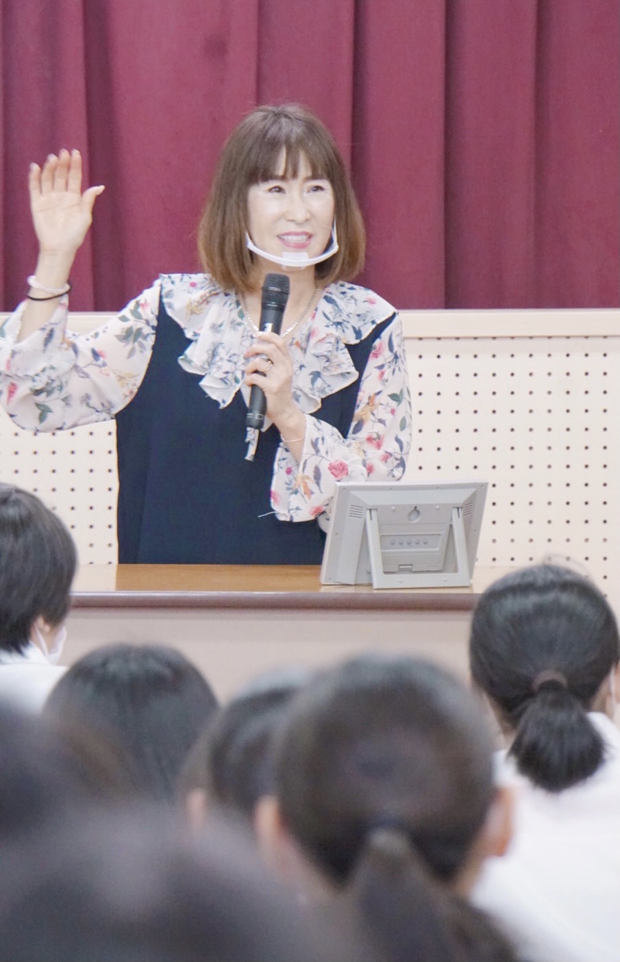 一代で１００億円企業を築いた女性経営者に学ぼう はっちゃんアカデミーハイスクール版 が福岡女子商業高校でスタート 株式会社愛しとーとのプレスリリース