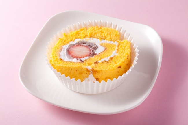 いちご大福米粉ロールケーキ