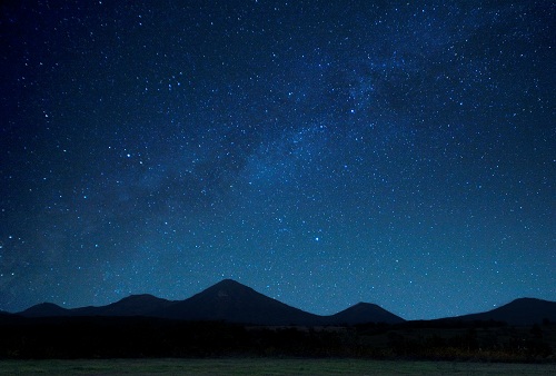 星空ロマン倶楽部 星降る高原で幻想的なひと時を 株式会社三沢奥入瀬観光のプレスリリース