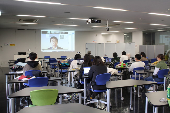 ZOOMを使用して双方向型のプレゼンテーションを実施 (株式会社radiko 掛原様) ZOOMを使用して双方向型のプレゼンテーションを実施 (株式会社radiko 掛原様)