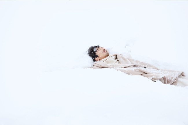 『眞島秀和PHOTO BOOK Home』より 『眞島秀和PHOTO BOOK Home』より