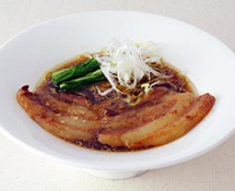 醤油角煮ラーメン