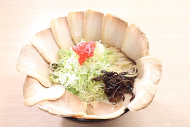 ゴジララーメン（ゴジラ盛り） 2,000 円