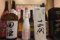 【先着36名様】圧倒的人気銘柄十四代と新政の5種類が飲み比べできる「十四代&新政No.6飲み比べ」+「日本酒35種飲み放題」|4月2日(水)〜4月17日(木)、日本酒原価酒蔵「新橋二号店」にて開催!