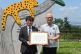 旭山動物園への支援活動により、タカラベルモントが感謝状受領