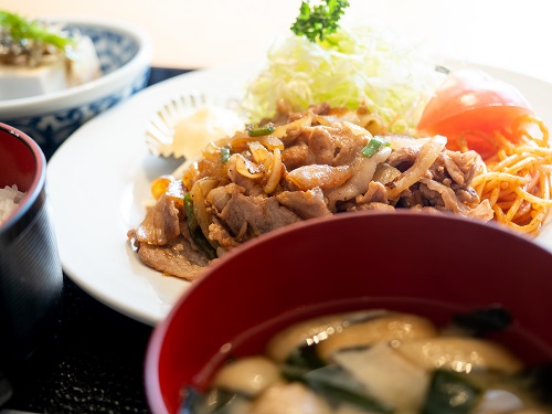 豚生姜焼き定食（東都グリル魚河岸食堂店）