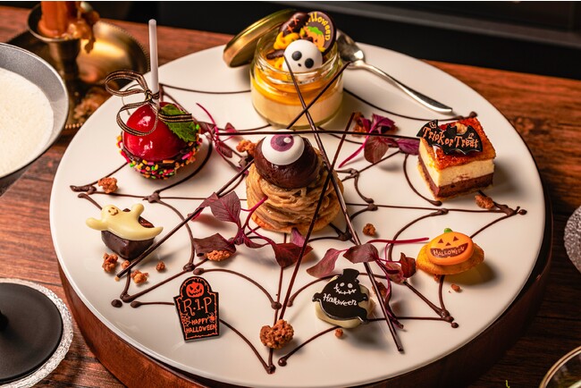 蜘蛛の巣に見立てたデザートプレート