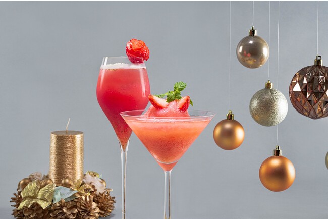 Strawberry×Champagne Frozen Daiquiri（右） Strawberry×Parmesan Sweet Martini（左）