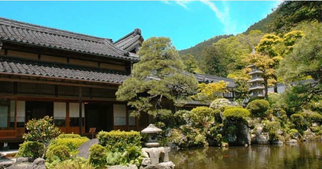 鳥取藩の宿場町として栄えた智頭町。写真は、重要文化財『石谷屋住宅』。