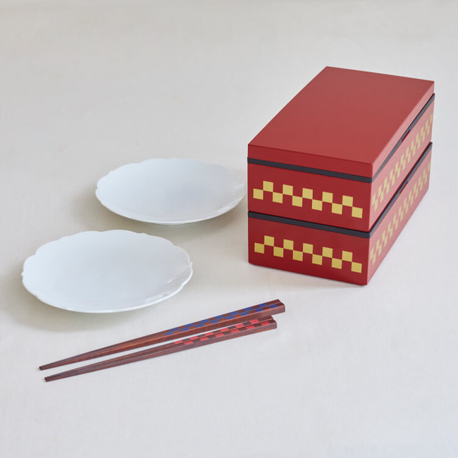 おせちを楽しむ食器セット 16,060円（税込）