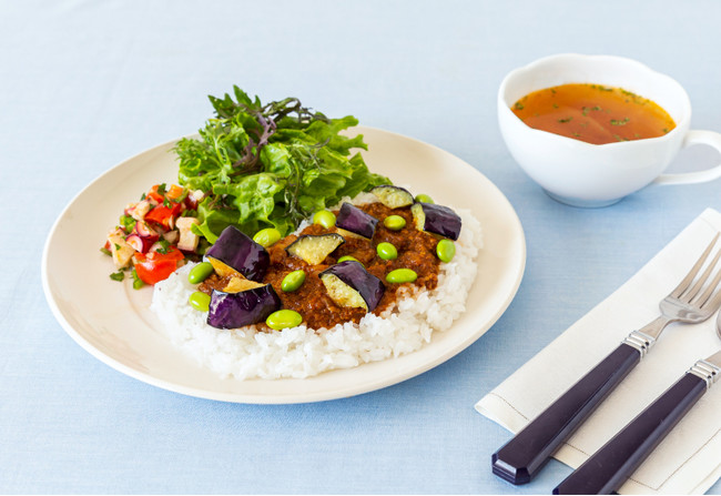 「なすと枝豆のドライカレー」