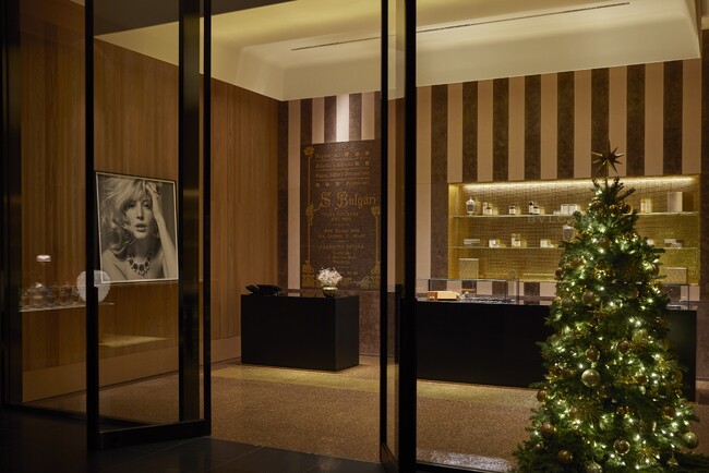 ブルガリ ホテル 東京 40階のブティック 「ブルガリ ドルチ」 ブルガリ ホテル 東京 40階のブティック 「ブルガリ ドルチ」