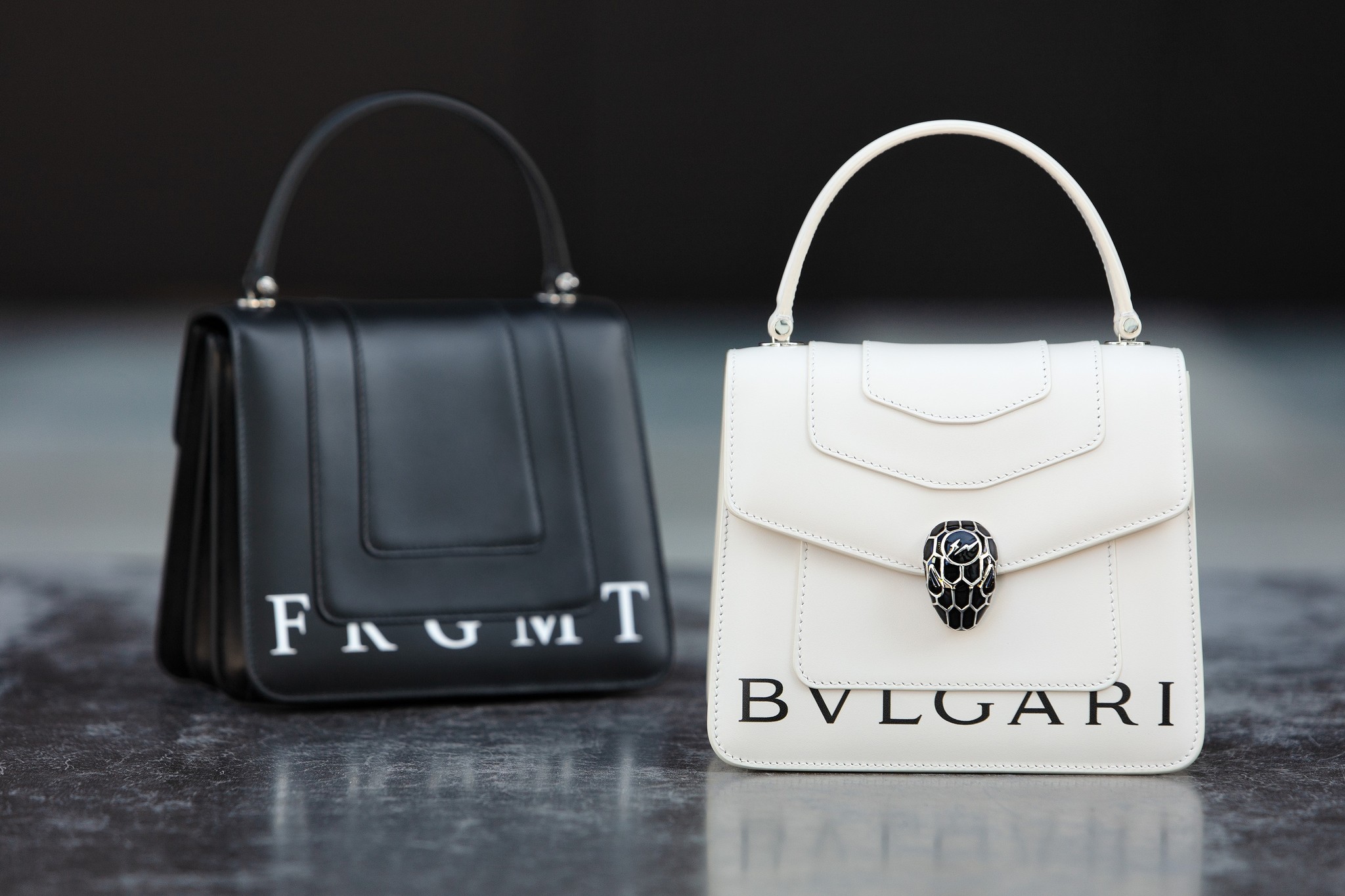 （未使用展示品）ブルガリ BVLGARI フジワラヒロシ フラグメントコラボ トートバッグ ショルダー レザー 黒　2Way 288553 8233