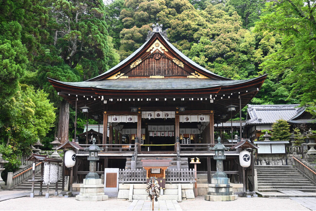 「日牟禮八幡宮」をご参拝