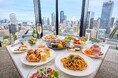 「カンデオホテルズ大阪ザ・タワー」の直営レストラン「The C's 〜Sky Dining〜」にてランチタイムから飲み放題が楽しめる“大人の至福ランチビュッフェ”を開催中!