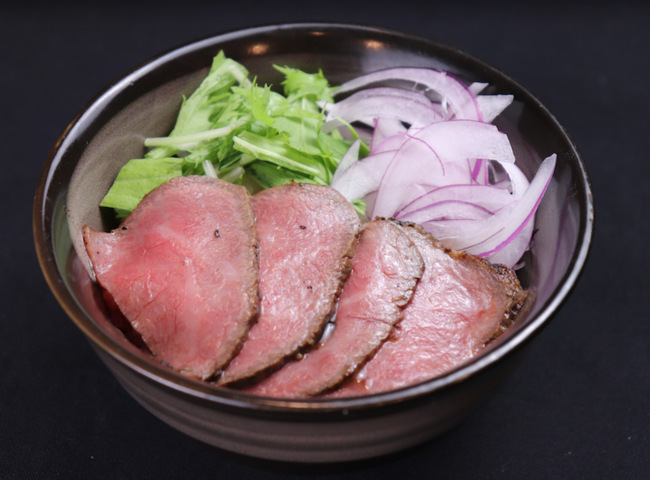 神戸牛レアステーキ丼