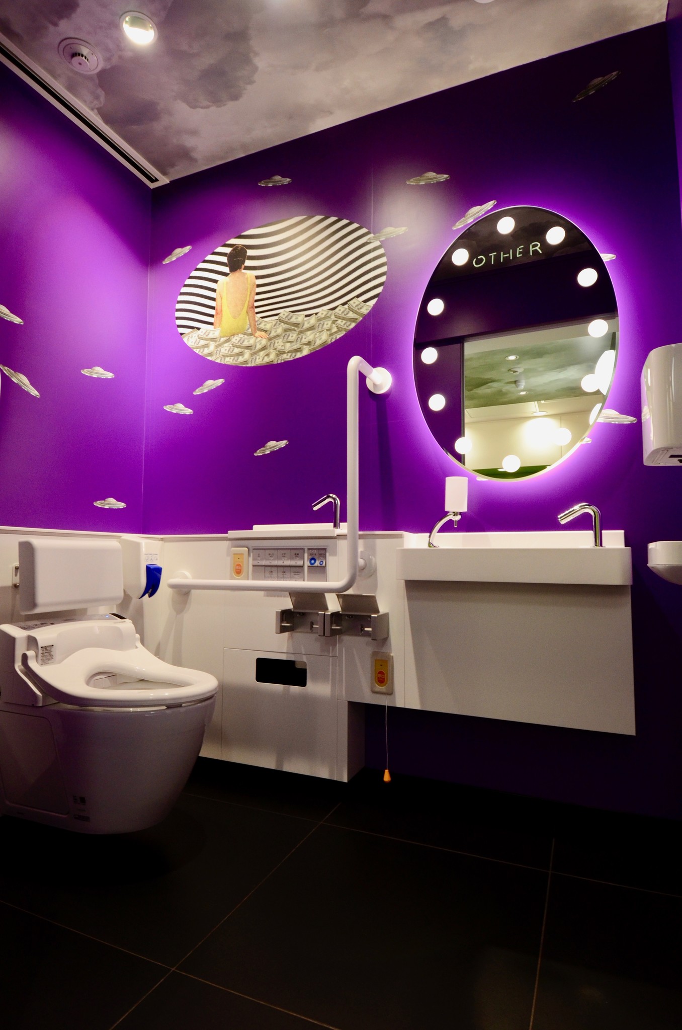 ラフォーレ原宿3階のトイレが3月23日(土)リニューアル アーティスト“とんだ林蘭”デザインのトイレが登場 「原宿の