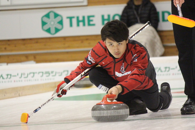 日本選手権3連覇した 北海道コンサドーレ札幌カーリング チーム が Hattrick ハットトリック オークション開催 18 19シーズンのジャケットとtシャツを選手直筆サイン入りで出品 デュアルキャリア株式会社のプレスリリース