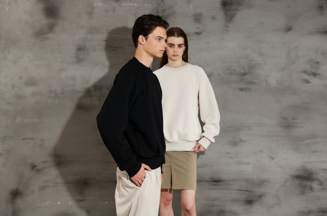 NEWスタンダードスウェットP/O /左からBlack(L) Ivory(M) NEWスタンダードスウェットP/O /左からBlack(L) Ivory(M)