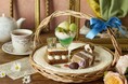 【Afternoon Tea】ルノワールの名画から着想!“シャインマスカットと洋梨のパフェ”など、秋スイーツとアートを盛り込んだアフタヌーンティーを新発売