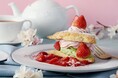 【Afternoon Tea】お花見気分を楽しむ “桜スイーツ&ティー” が新登場!桜の花びらをイメージしたデコレーションの「苺とさくらのスコーンショートケーキ」など