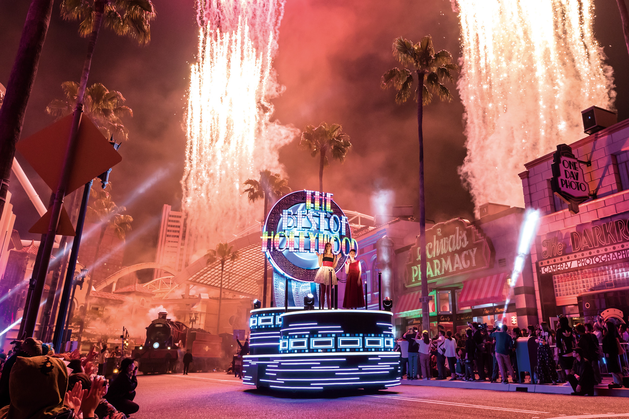 世界初 これまでの常識を覆す完全次世代パレード ユニバーサル スペクタクル ナイトパレード ベスト オブ ハリウッド 本日初公開 合同会社ユー エス ジェイのプレスリリース