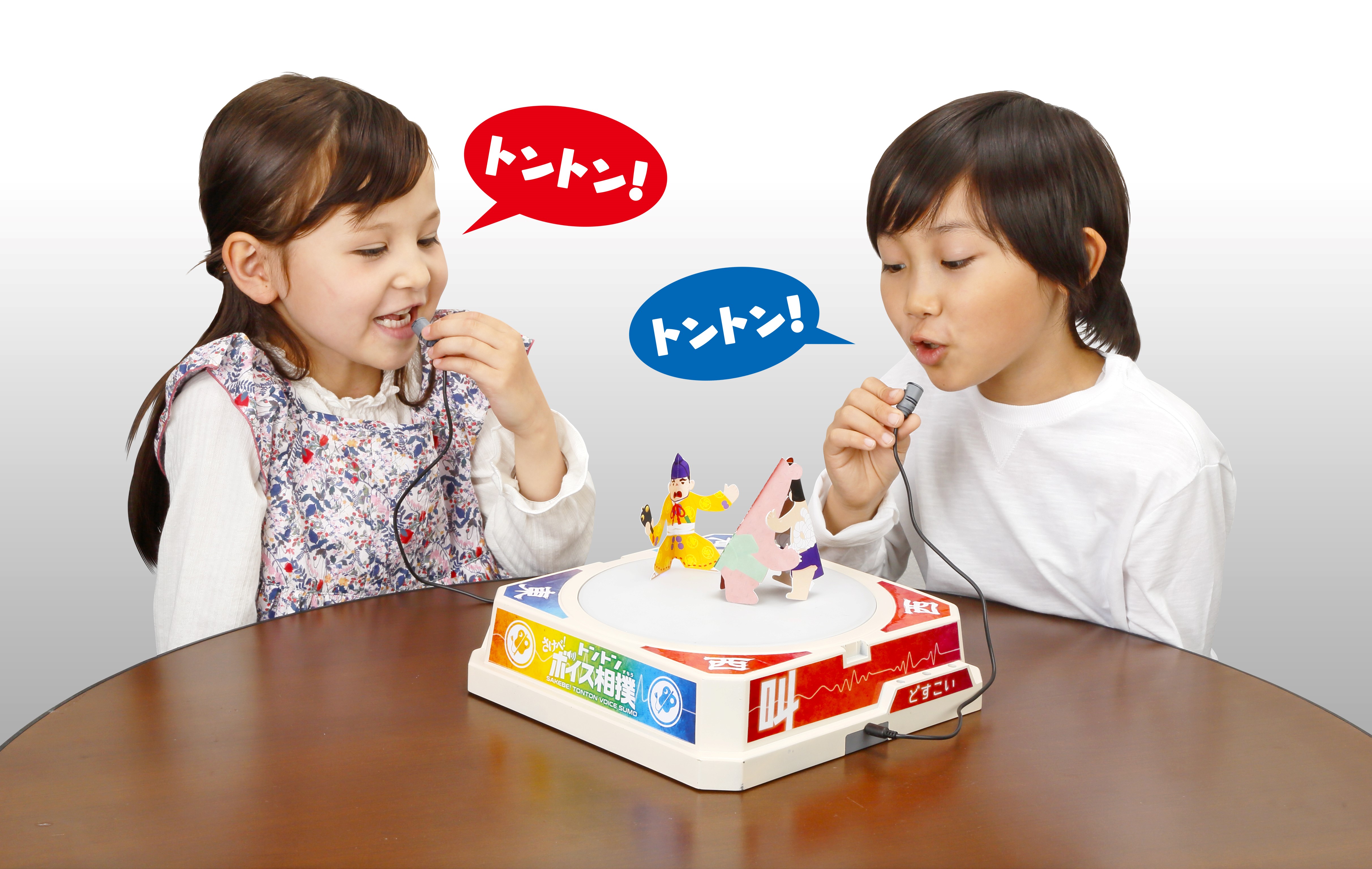 お子さまからご年配の方まで同じ土俵で戦える 手を使わず トントン と叫んで対戦 アナログな遊びをデジタルで楽しめる メガハウスのプレスリリース