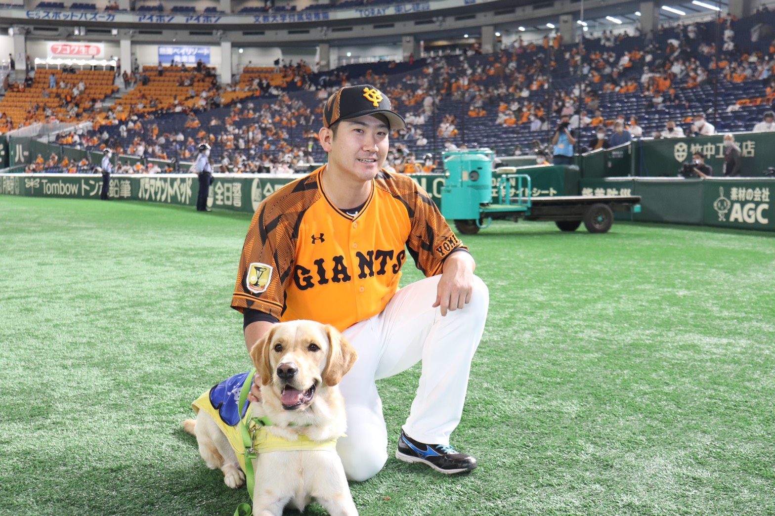 読売巨人軍菅野投手とのコラボグッズ 日本シリーズ 京セラドームよりセ リーグ優勝グッズの新バージョン登場 社会福祉法人 日本介助犬協会のプレスリリース