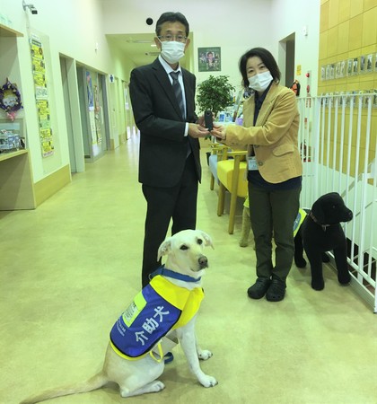 360度カメラで介助犬を広めたい リコージャパン株式会社による介助犬支援 社会福祉法人 日本介助犬協会のプレスリリース