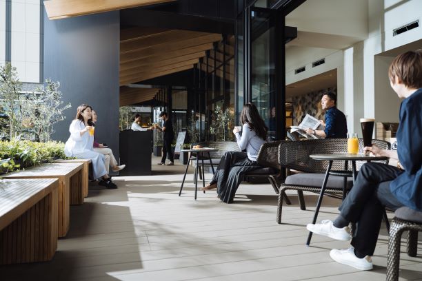 ハイアットの中長期滞在型ホテル ハイアット ハウス 金沢 開放感あふれるラウンジエリアでコワーキングスペースの利用を開始 ハイアット セントリック 金沢 ハイアット ハウス 金沢のプレスリリース