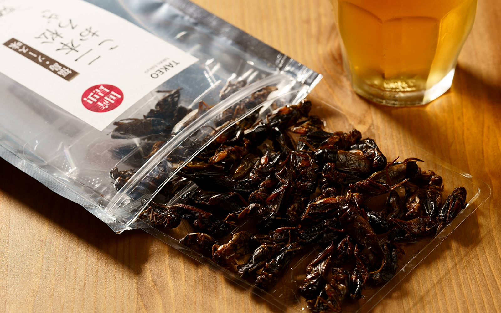 昆虫食のTAKEO、国産昆虫シリーズ第2弾は新しい昆虫煮干し。「福島・ソース味 二本松こおろぎ」を発売！｜合同会社TAKEOのプレスリリース