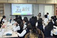 酷暑から学生を守るべく、授業参加者85名に日傘を贈呈！Wpc.「#日傘は愛だ―頑張る学生の通学路を日傘で守れ！―」プロジェクト始動 言葉の力で「日傘の常識」を変える特別授業を実施