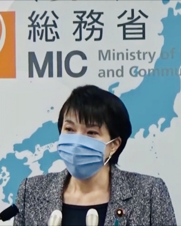 高市早苗内閣総務大臣が装着されているガーゼ抗菌マスク