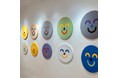 【OIL by 美術手帖ギャラリー】小田原愛美の個展「Into Smile」を7月10日（金）より開催。一見ポップな「スマイル」の裏に皮肉とユーモアを潜ませた新作群など約54点を展示。