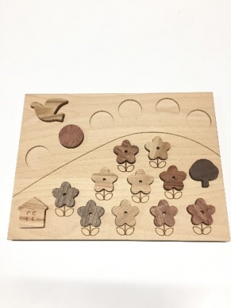 共同開発おもちゃ「木製パズルゲーム」