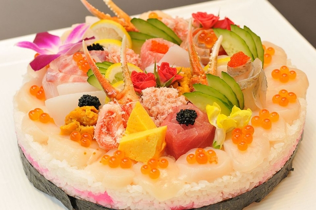 お寿司でできたデコレーションケーキ付 還暦や古希など長寿のお祝い専用宿泊プラン 株式会社ジェイティービーのプレスリリース