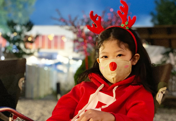 クリスマスが直前 可愛いトナカイマスク ヘアバンドセットコロナ対策をしながらクリスマスパーティーで活躍 子供たちにも大人気 株式会社a Holdingsのプレスリリース