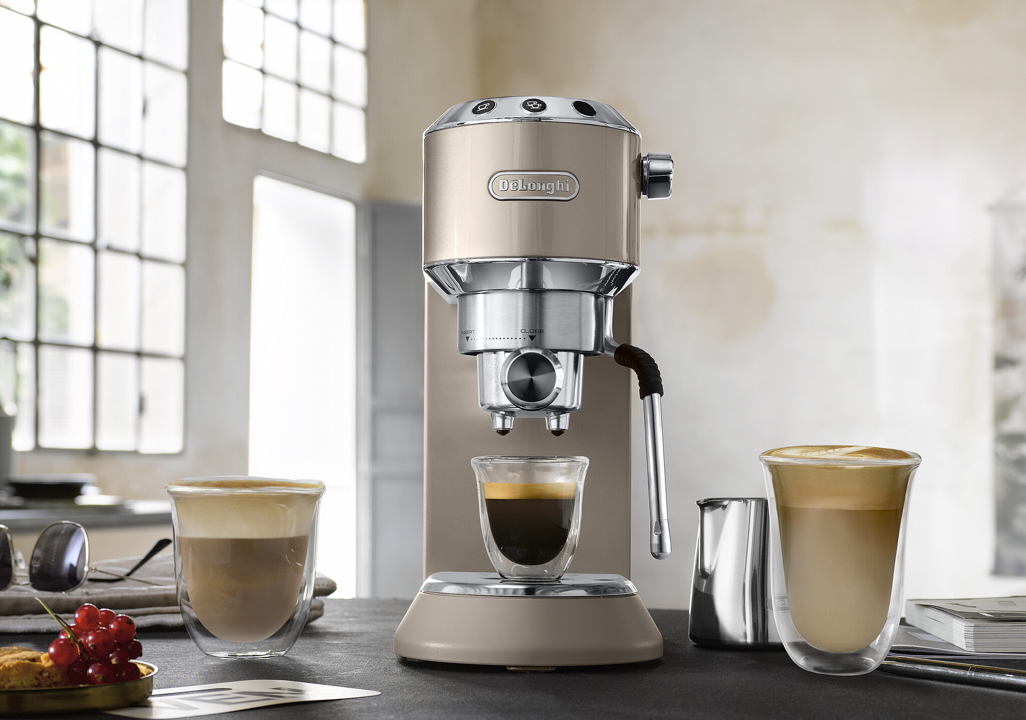 最新デザインの デロンギ(DeLonghi) デディカ エスプレッソ