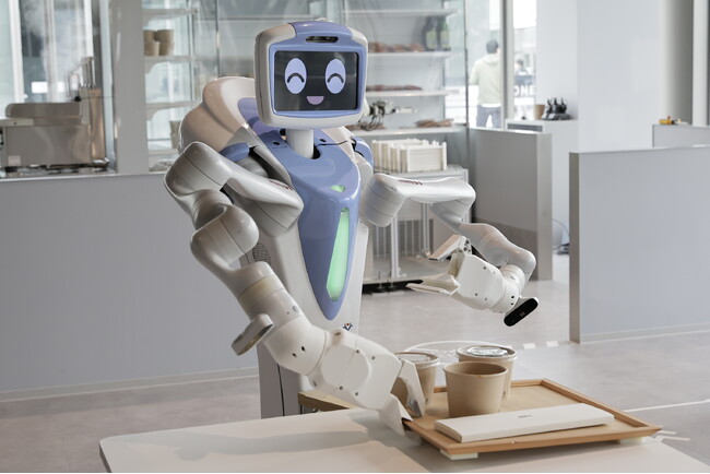 自走式ソーシャルロボットNyokkey （画像提供：川崎重工業株式会社）