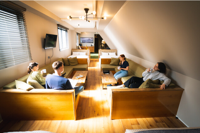 ご家族でもご利用いただける大きな客室もございます