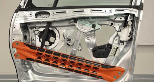 世界の自動車用熱可塑性ポリマー複合材料の市場規模調査-生産タイプ別（ハンドレイアップ、樹脂トランスファー成形、真空注入処理、射出成形、圧縮成形）、用途別、地域別ー予測2020-2027年