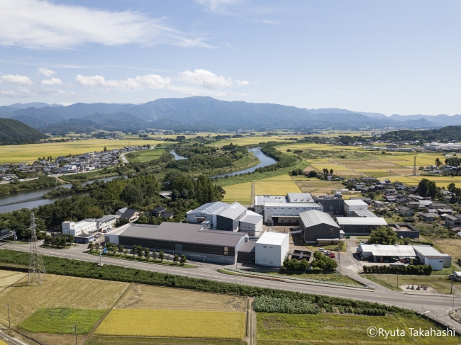 北越後の豊かな自然に囲まれた菊水酒造