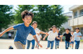 季節問わず7～8割の小学生が身体活動不足。夏は「暑さ」が身体を動かさない最大の理由。