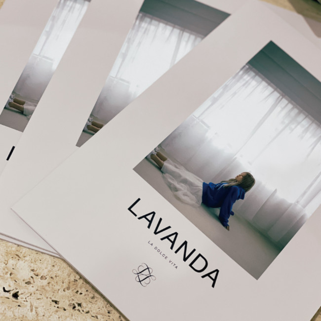 ロゴストリングパーカー　lavanda 宇野実彩子