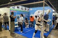 アジアの「健康寿命」を岡山から支える！シンガポールのウェルネスに特化した展示会で「姿勢の可視化」ブースが大盛況