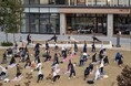 「サウナシュラン2024」にて1位となった「TOTOPA」とマインドフルネスな時間を提供する飲料「BECHILL」のウェルネスイベントにて、「IGNITE YOGA」主宰 剛壽里がヨガパートをリード!