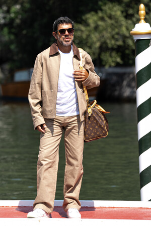 (C)LOUIS VUITTON (C)LOUIS VUITTON