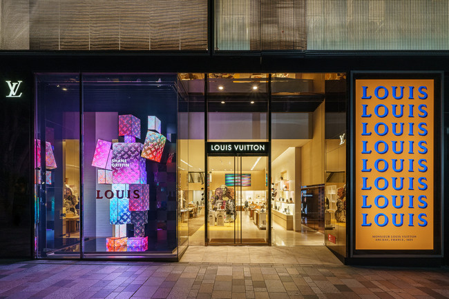 表参道店 (C)LOUIS VUITTON_KEITA SINYA