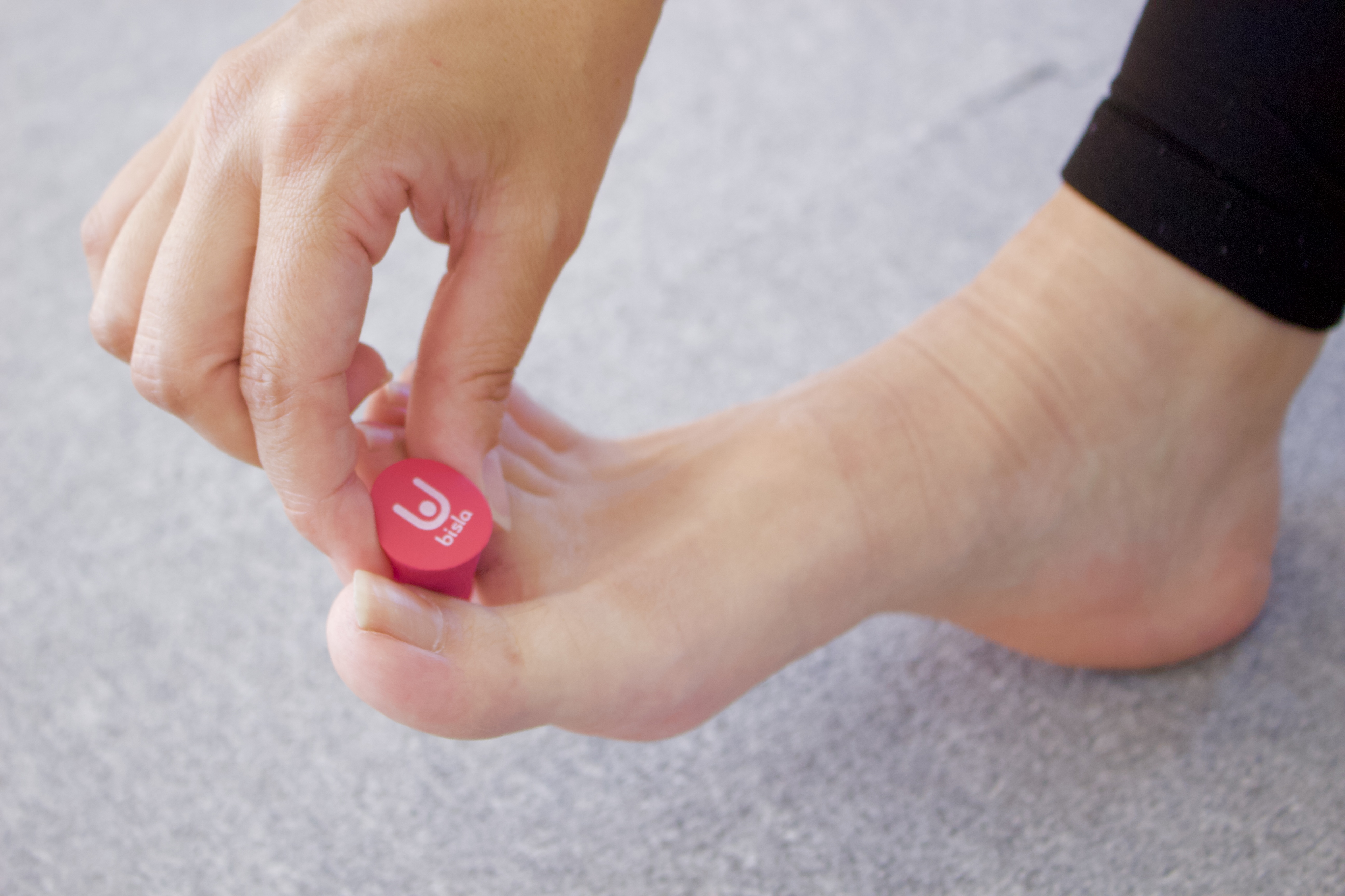 10 10は転倒予防の日 令和版進化系 鼻緒 足指を鍛えて転倒予防 ユビスラ 新発売 ジリリタ株式会社のプレスリリース